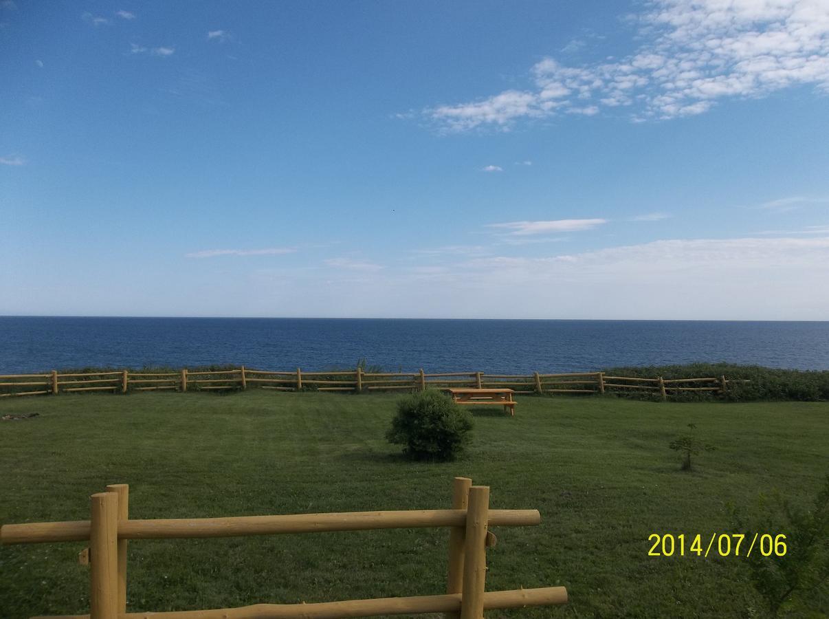 Les Chalets Brise-De-Mer Sainte-Therese-de-Gaspe Exteriér fotografie