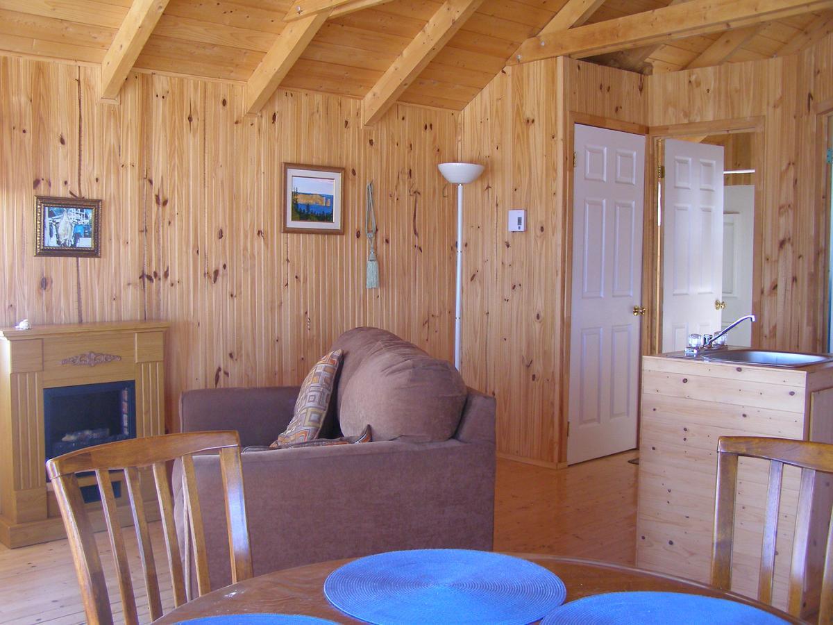 Les Chalets Brise-De-Mer Sainte-Therese-de-Gaspe Exteriér fotografie